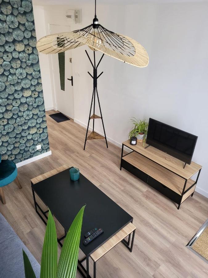 Les Oursins-Appartement 3Pieces, 4 Couchages Et Parking Gratuit Metz Ngoại thất bức ảnh
